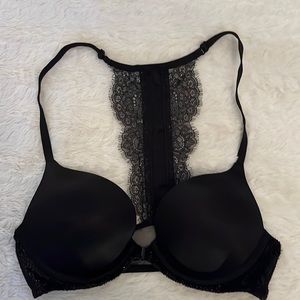 Victoria’s Secret 32B Bombshell Bra NWOT